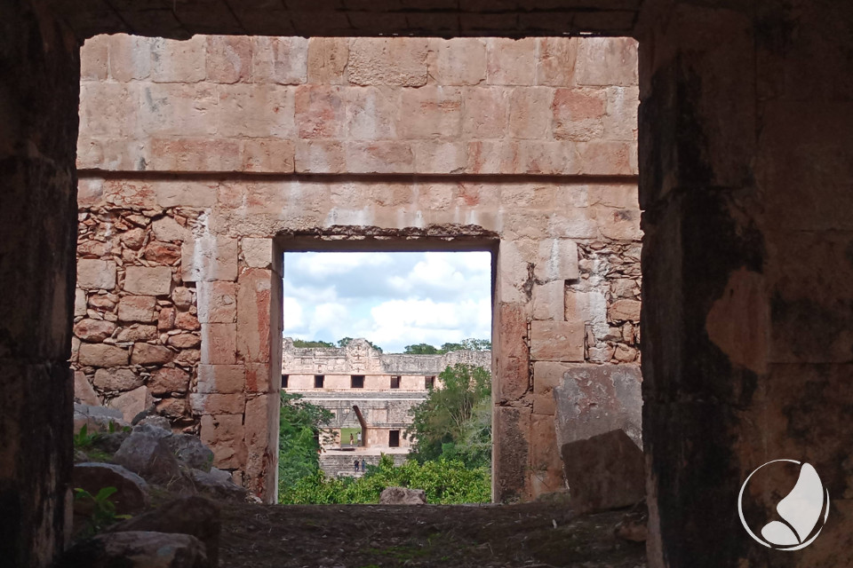 Mayantours Casa de las Tortugas Zona Arqueológica Uxmal